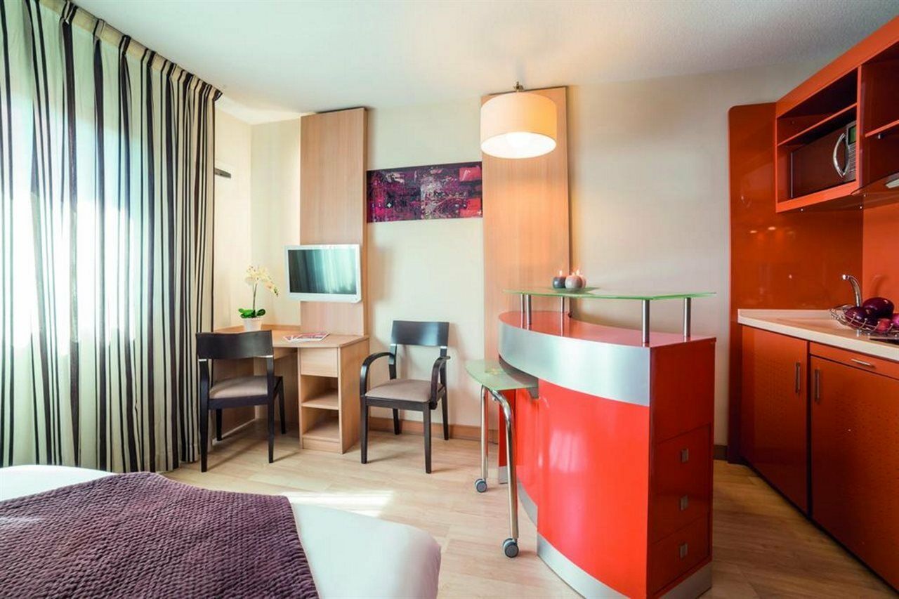 Zenitude Résidences Toulouse Aéroport Hotel 4*
